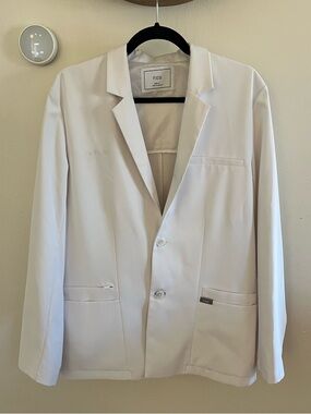 NEW FIGS Harlem Classic Short Lab Coat Medium